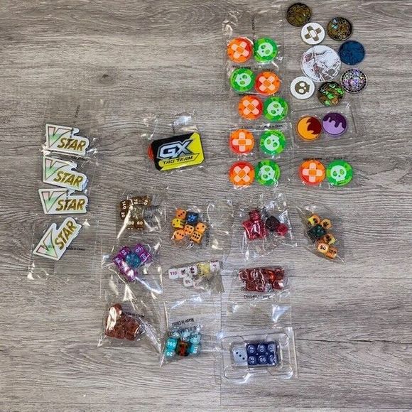 Pokemon TCG Playing Dice Lot Multiple Sets ETB Dice & Damage Counters & Coins - Picture 1 of 4